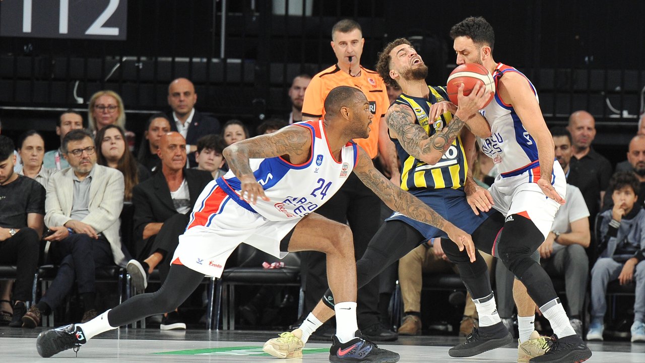 Türkiye Basketbol Süper Ligi'nde ilk finalist belli oldu