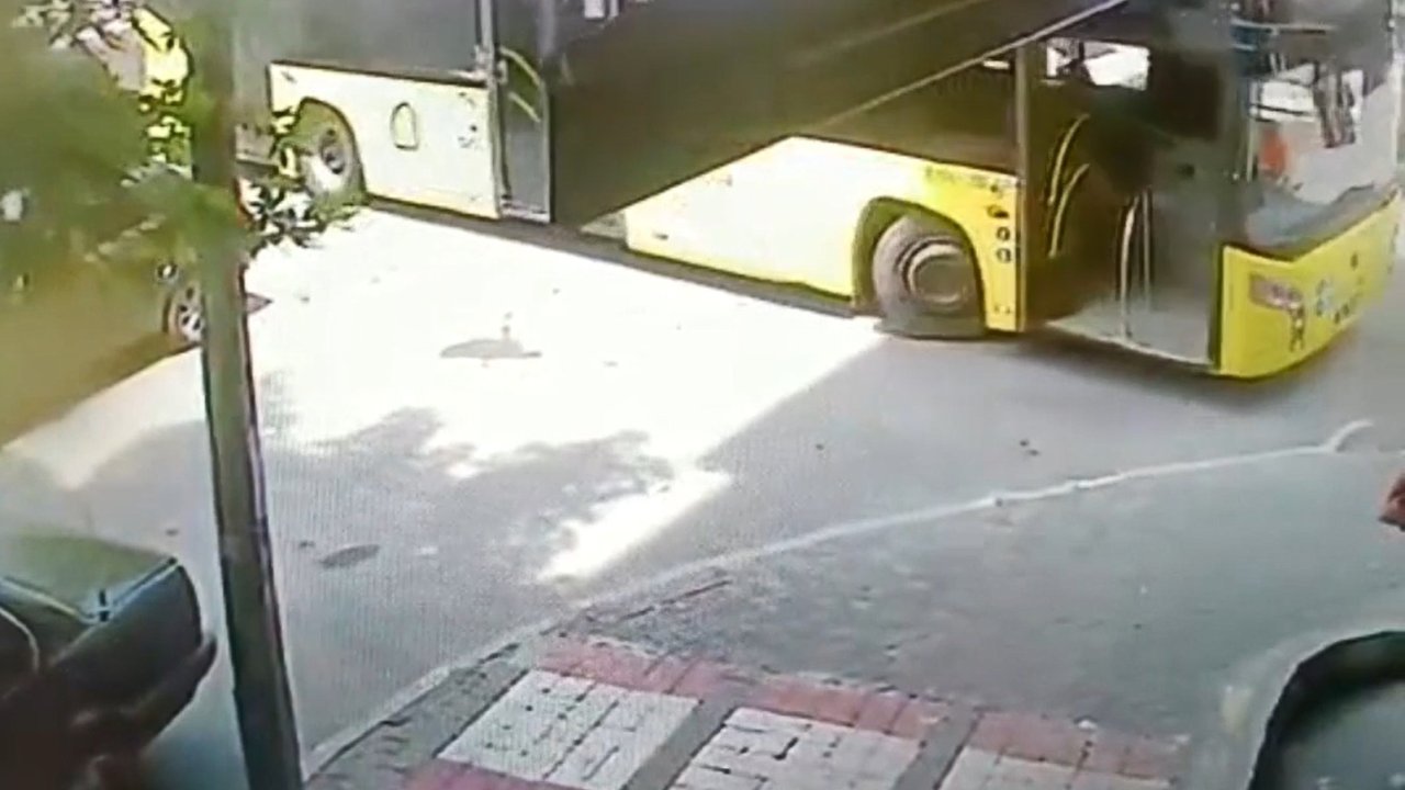 Duraktaki İETT otobüsünü çaldı!