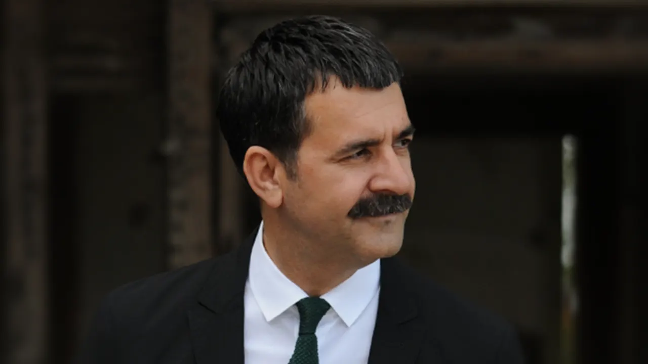 Konserler ağır geldi: AK Partili belediye Hüseyin Turan’ın konserini de iptal etti