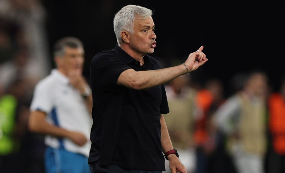UEFA'dan Jose Mourinho'ya ceza