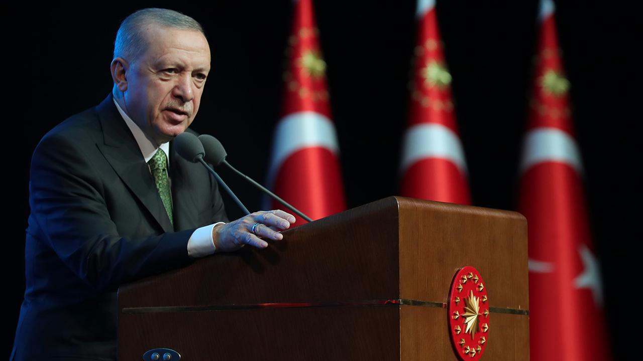 Cumhurbaşkanı Erdoğan, Birleşik Arap Emirlikleri'nden KKTC’ye gitti