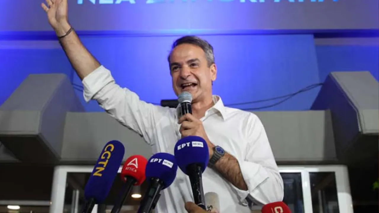 Yunanistan’da seçimi Yeni Demokrasi Partisi kazandı