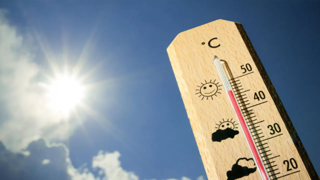 Ülkede hava sıcaklığı rekora ulaştı: 50 dereceyi gördü