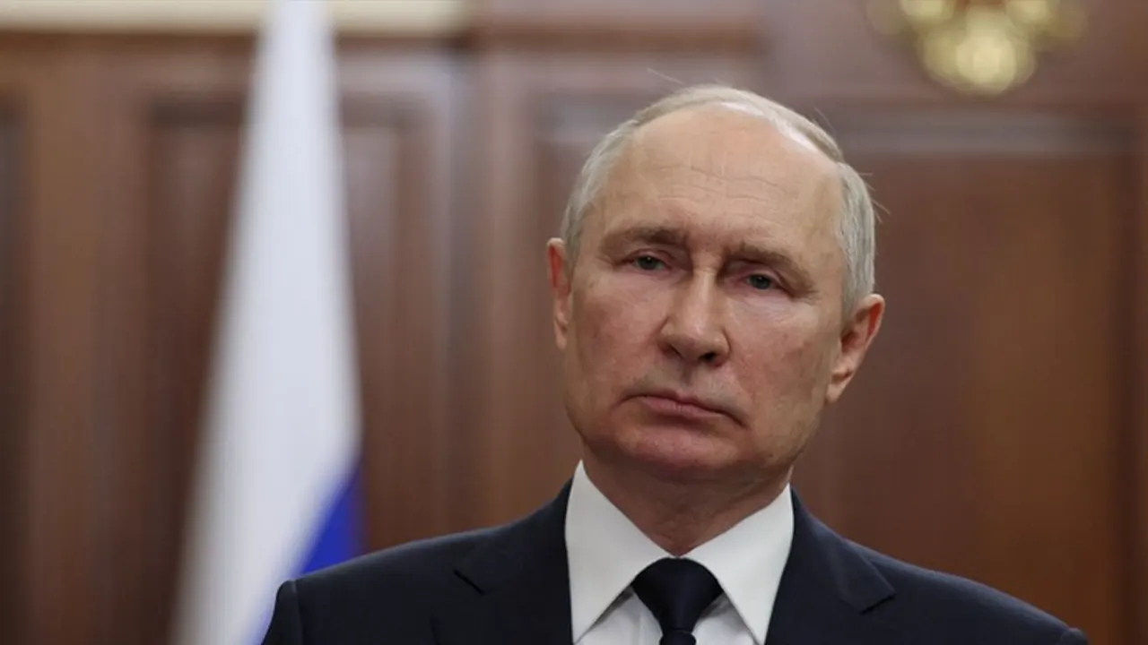 Putin Rus askerlerine seslendi: Sizlerle gurur duyuyorum