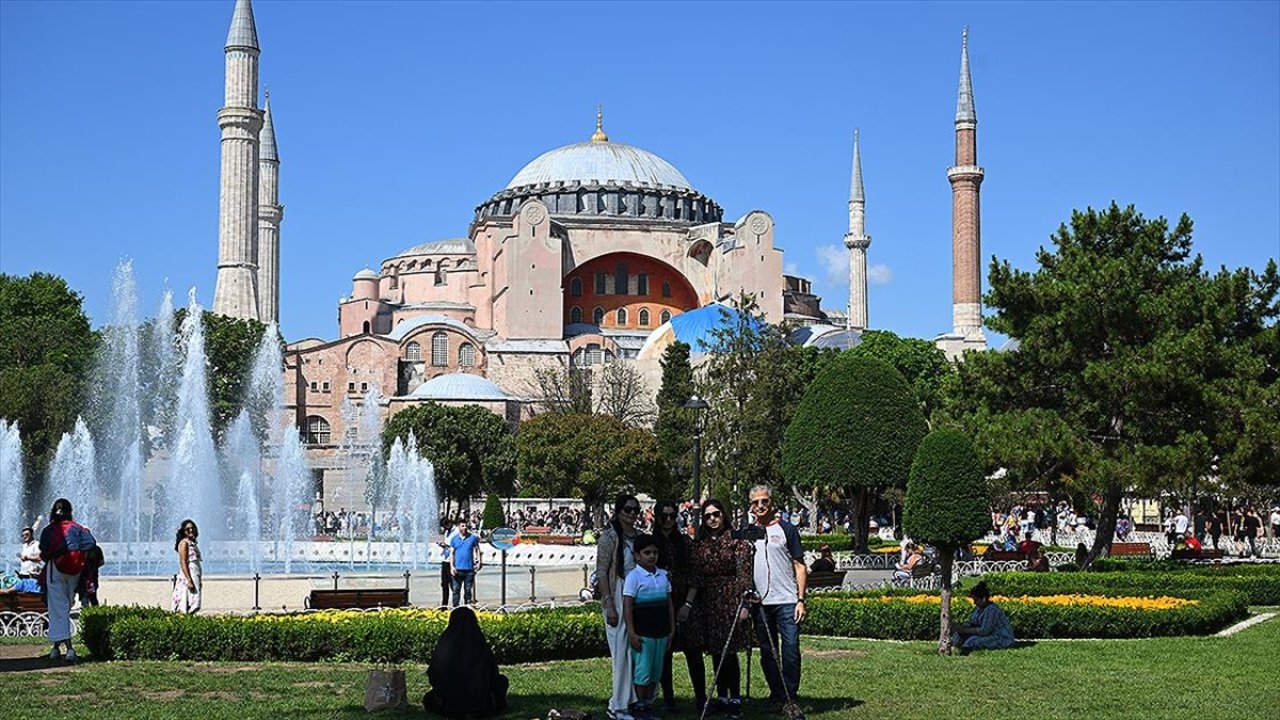 İstanbullular boş kalan kentin tadını çıkardı