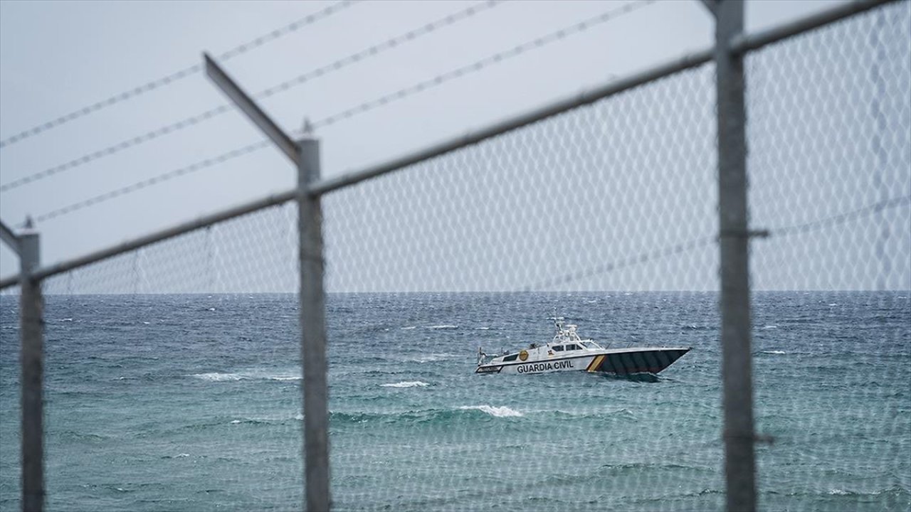 Göçmenleri taşıyan bot battı: 50'den fazla ölü