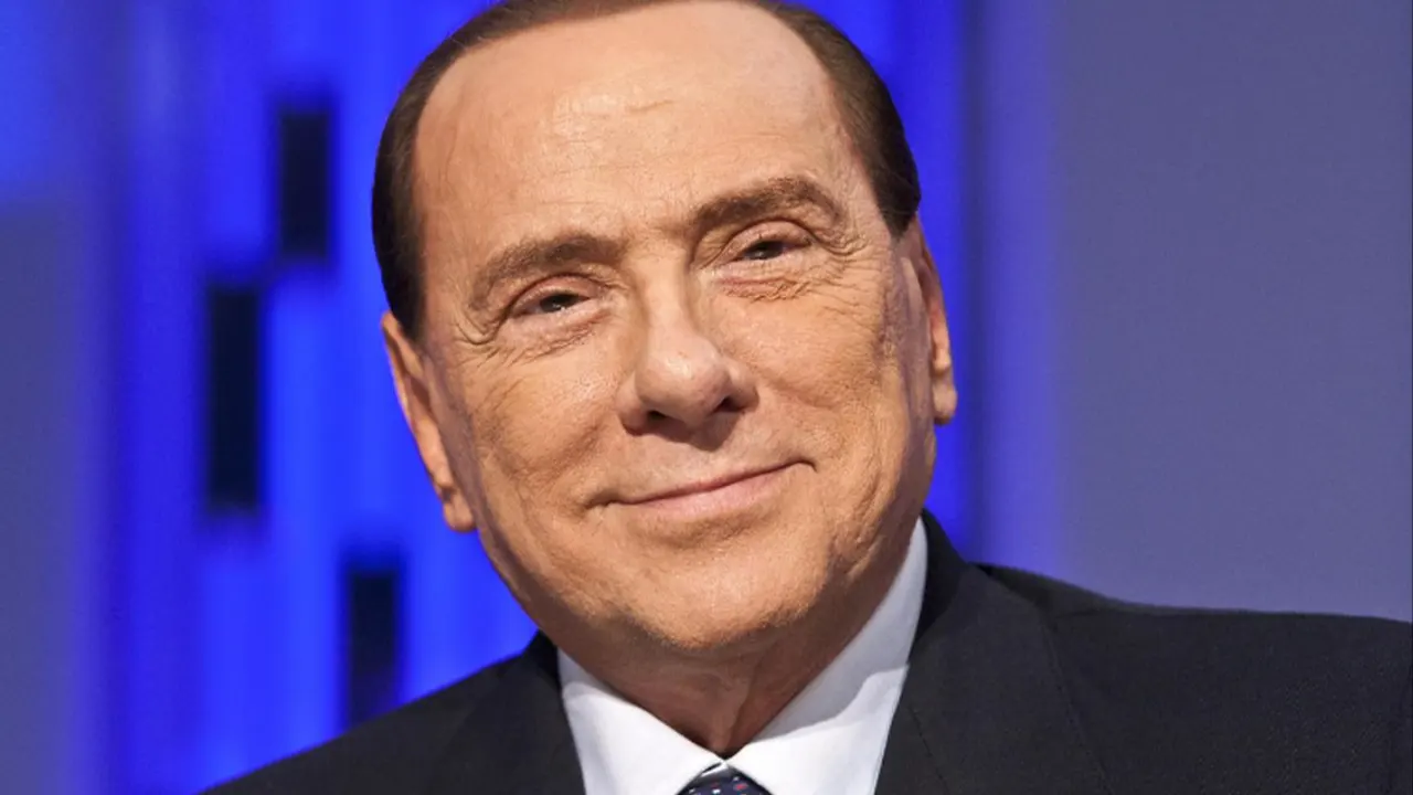 Berlusconi'nin vasiyetnamesi açıklandı: Nişanlısını, kardeşini ve yol arkadaşını unutmamış