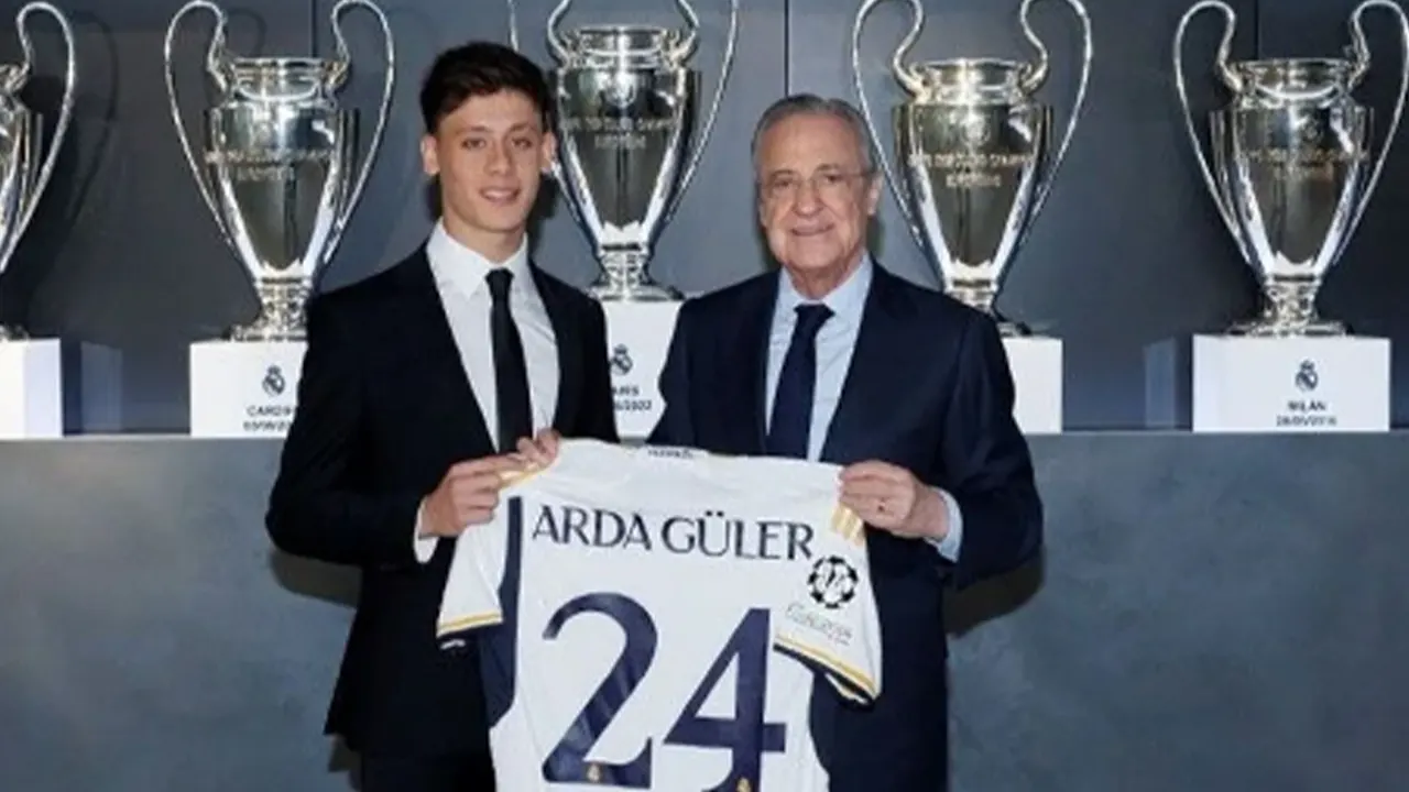 Arda Güler Real Madrid'e imzayı attı