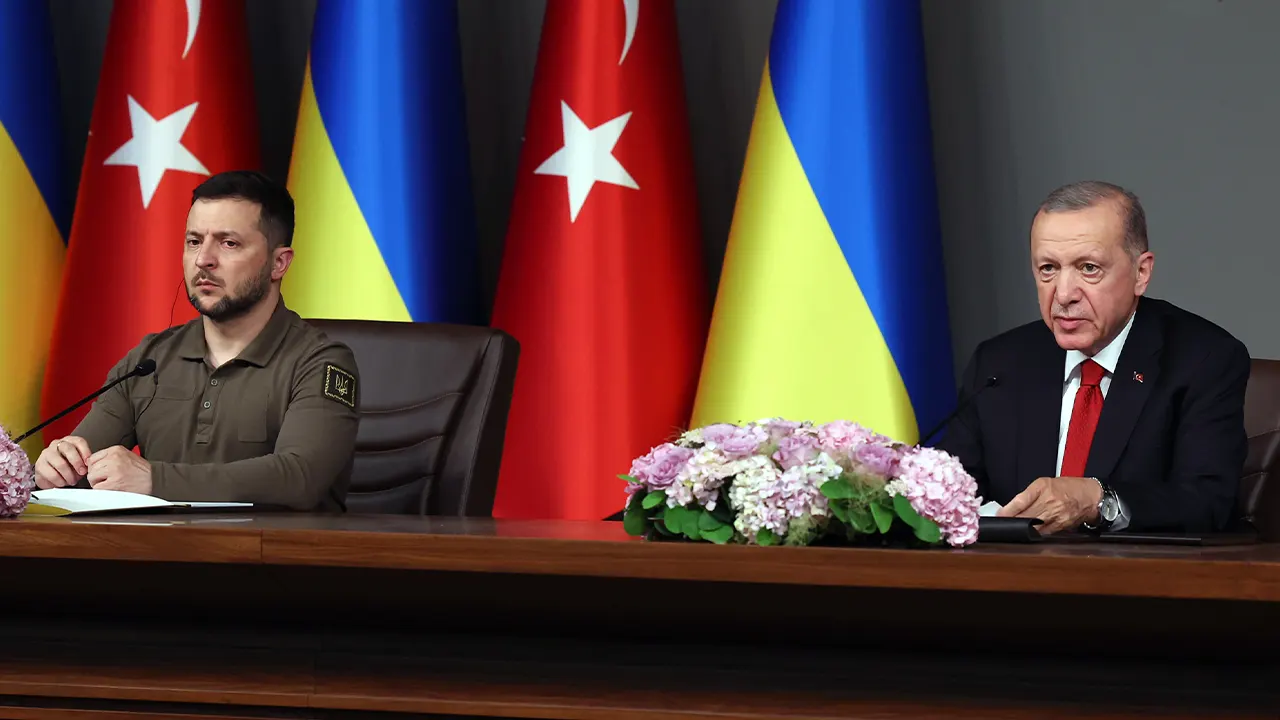 Erdoğan-Zelenskiy zirvesi: 'Ukrayna NATO'ya üyeliği hak ediyor'