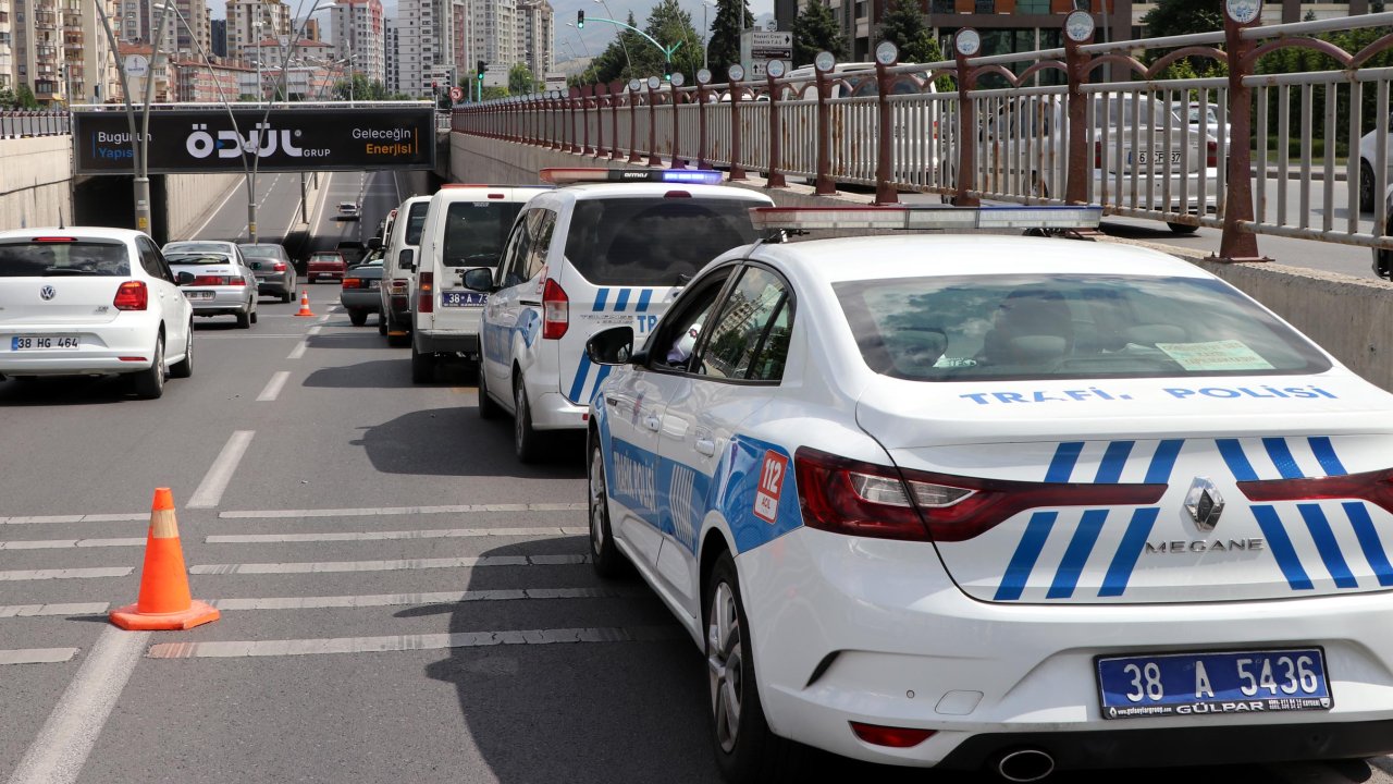 Kayseri'de trafik kazası sonrasında demir sopa ve bıçaklı kavga: 1 yaralı