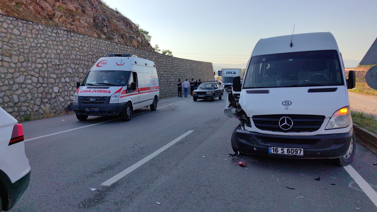 Bursa'da feci kaza: 4 yaralı