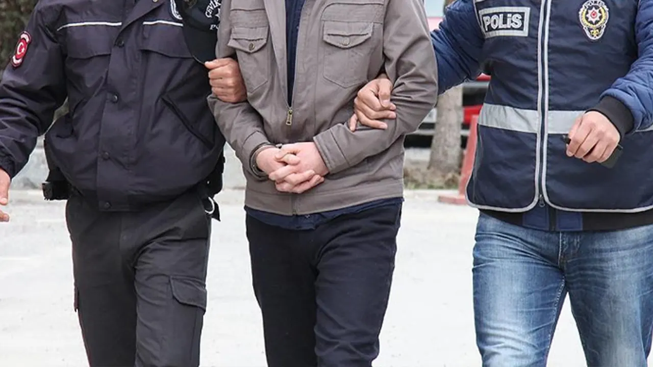 Fethullah Gülen'in yeğeni, ailesiyle birlikte gözaltında