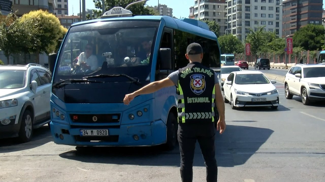 Minibüsçüler polisten kaçamadı: Ceza yağdı