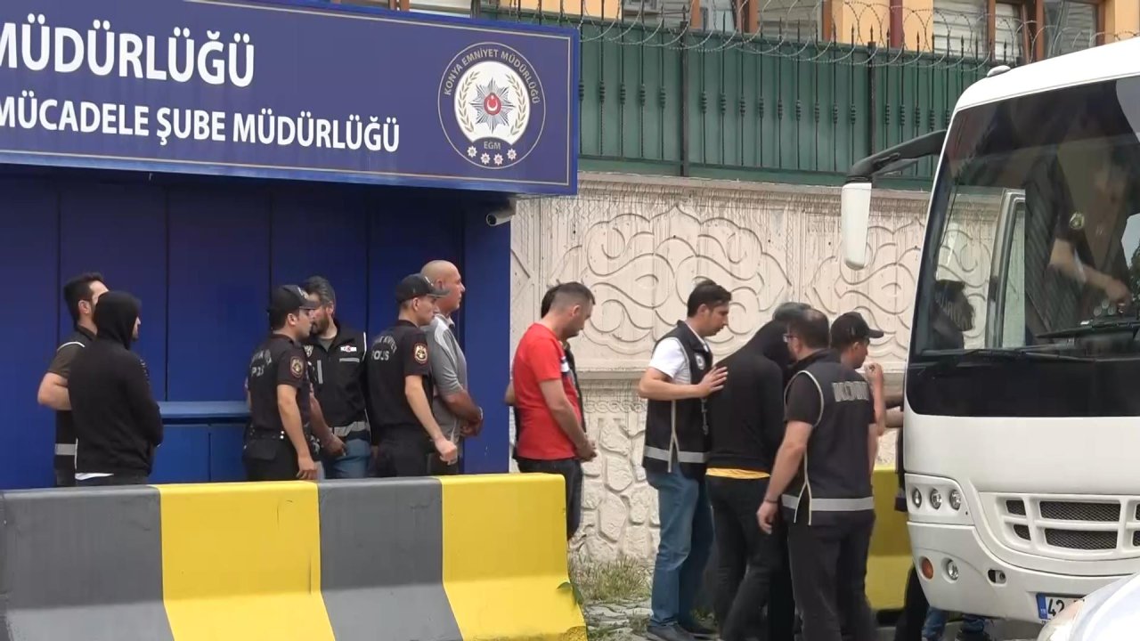 Konya'da rüşvet operasyonu: Denetçi memurlar da gözaltında
