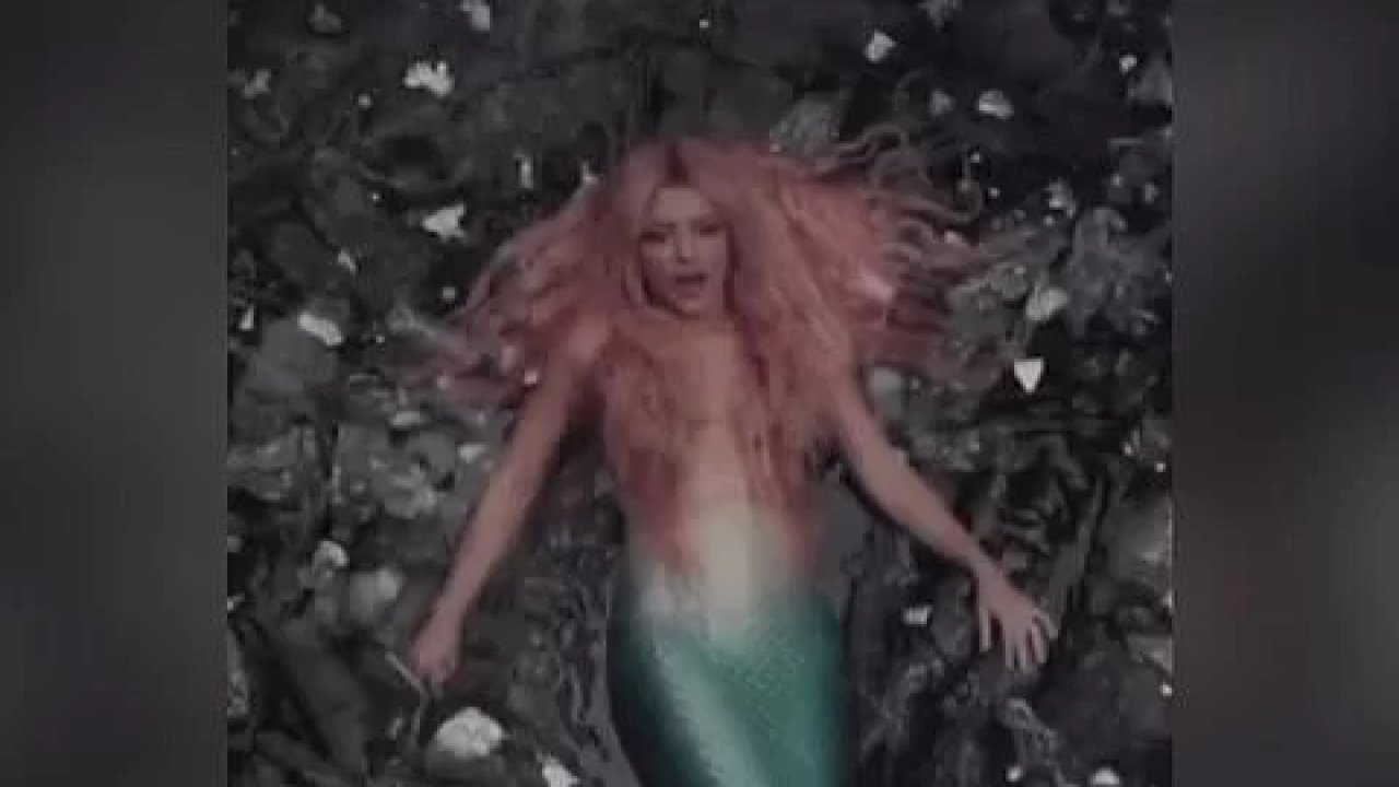 Klip çekimi esnasında fareyle karşılaşan Shakira çığlık attı!