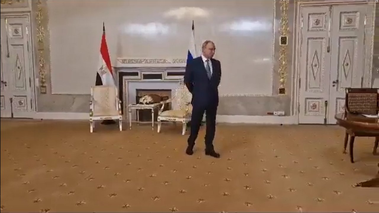 Sisi, Putin’i ayakta bekletti! Rus lider sıkıntıdan ne yapacağını şaşırdı!
