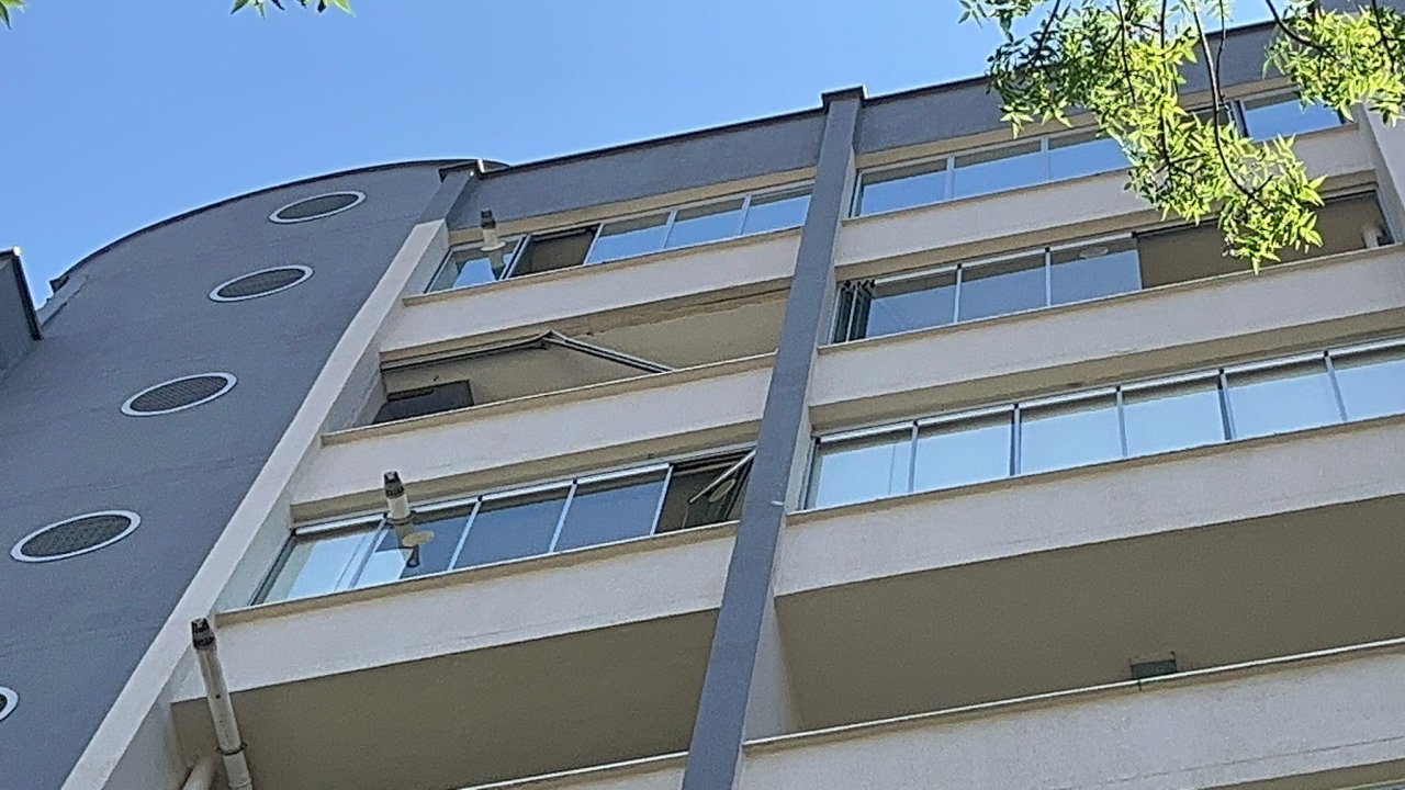 7. katta cam balkon montajı yapan işçinin feci ölümü