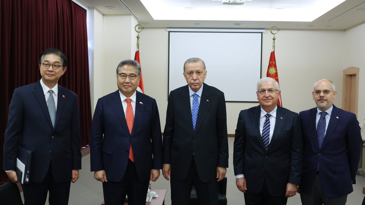 Cumhurbaşkanı Erdoğan, Koreli Bakanı kabul etti