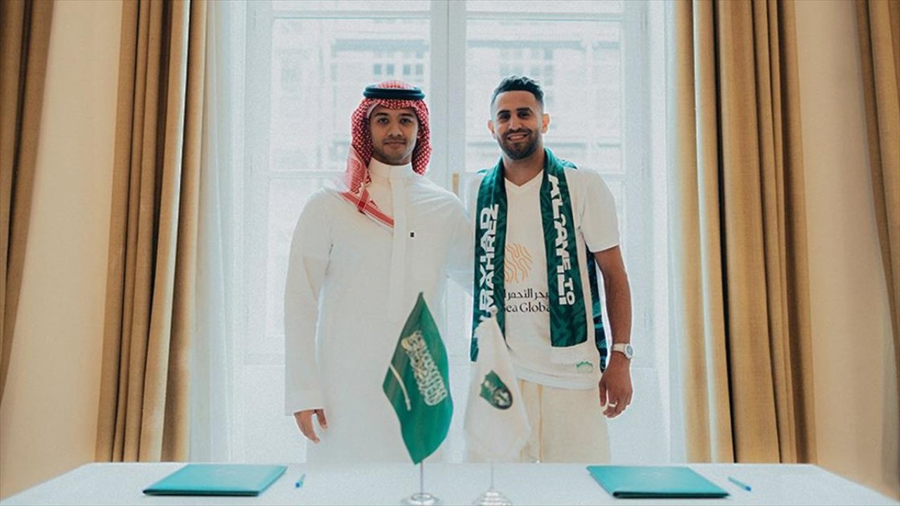 Manchester City'nin forveti Arabistan'a transfer oldu