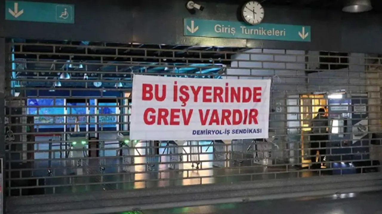 İzmir'de metro ve tramvay çalışanları greve gitti: Seferler durdu