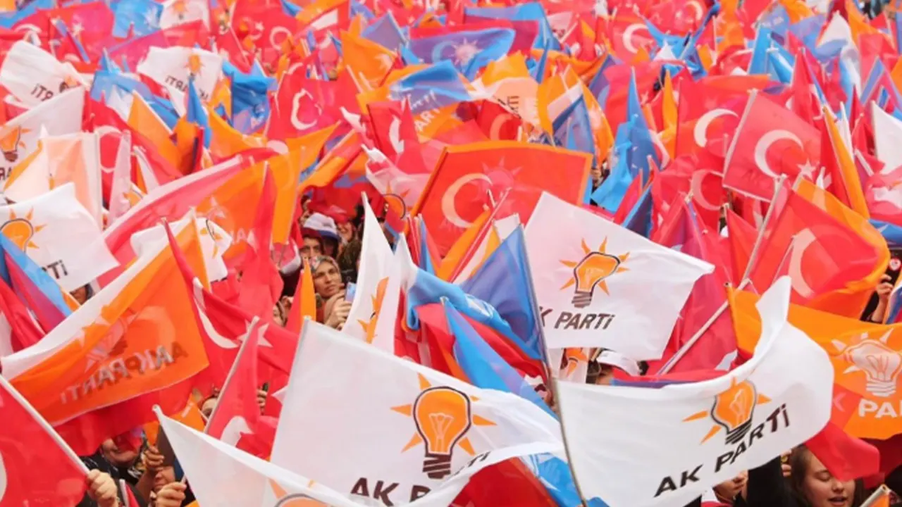 AK Parti yol haritasını belirledi: Yerel seçim için dört aşamalı plan