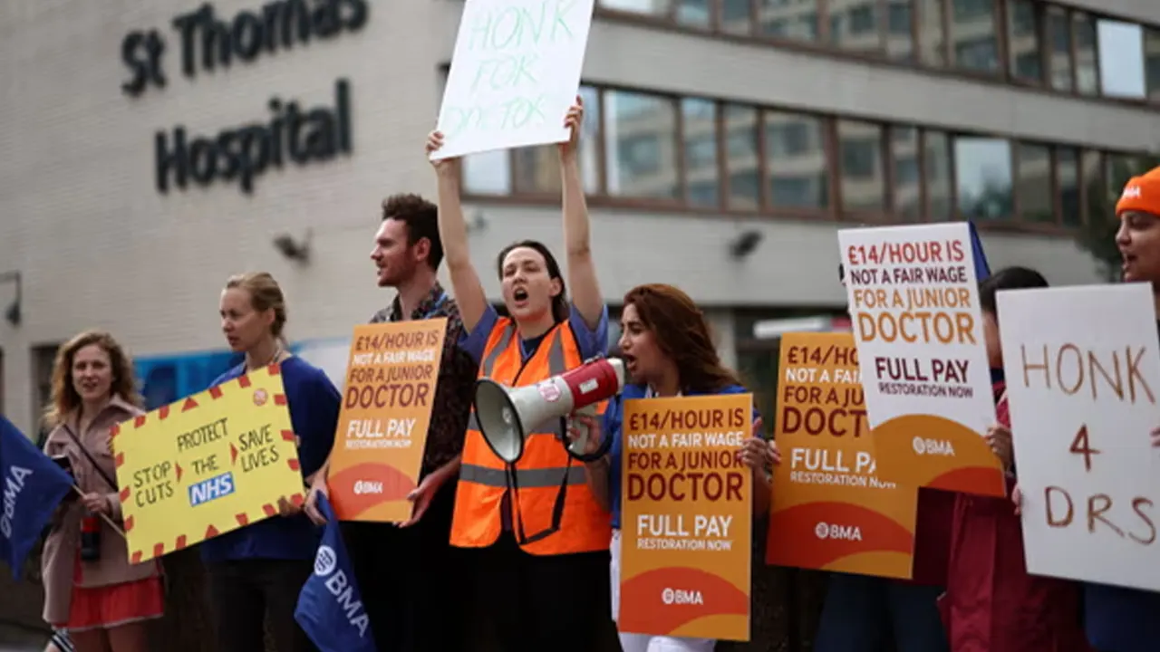 İngiltere'de pratisyen hekimler beşinci kez greve gitti