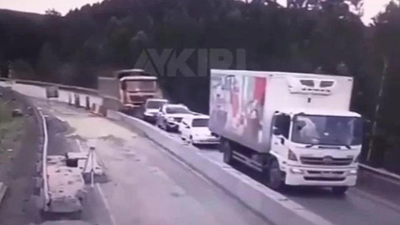 Rusya`da freni tutmayan kamyon yine gündem oldu