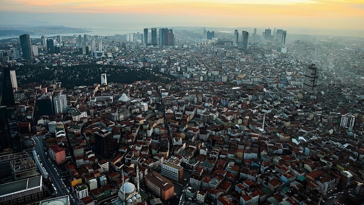Bakan Özhaseki açıkladı: İstanbul'da 1,5 milyon riskli birim var!