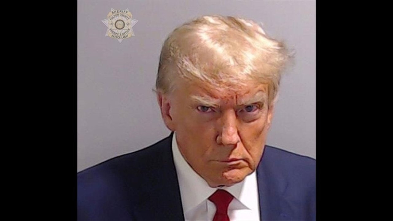 Sabıka fotoğrafı Trump'a yaradı! Milyonlarca dolar bağış topladı