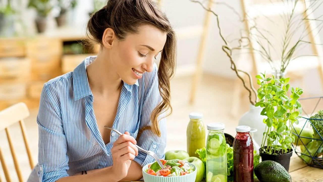 Sağlıklı beslenme rutini olan insanların 8 sırrı