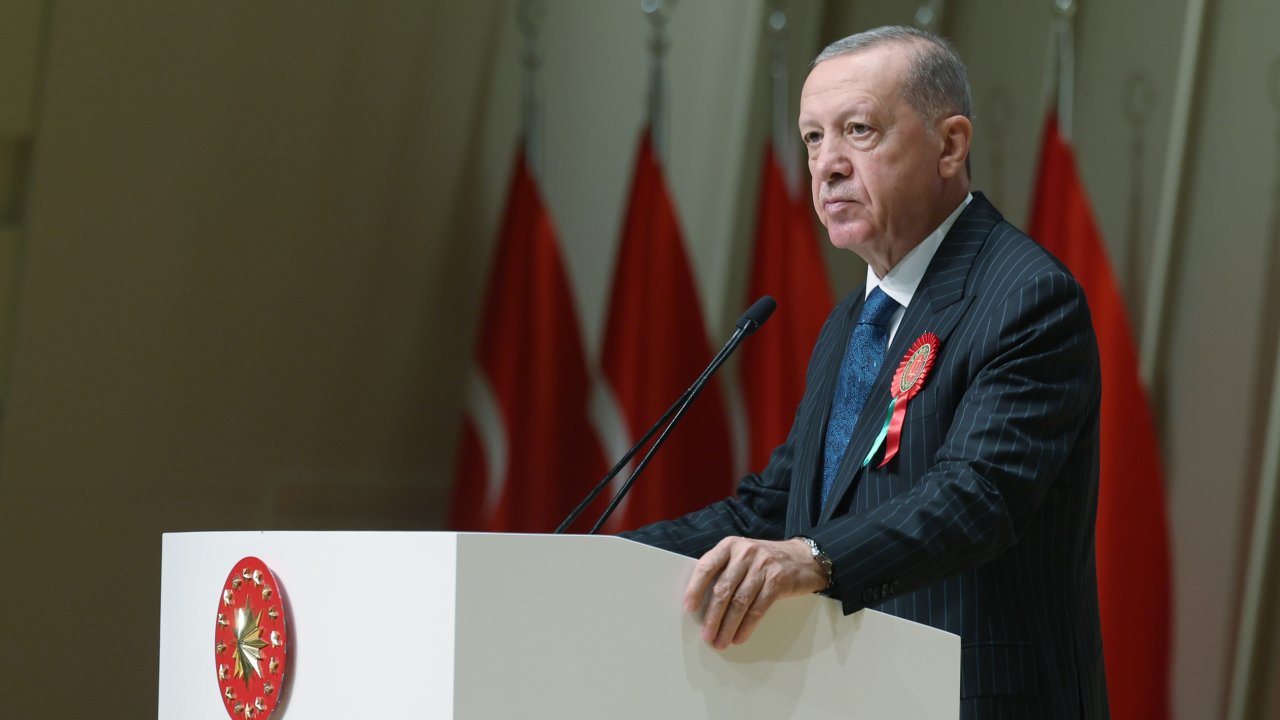 Cumhurbaşkanı Erdoğan'dan yeni anayasa mesajı: Tekrar başlatacağız