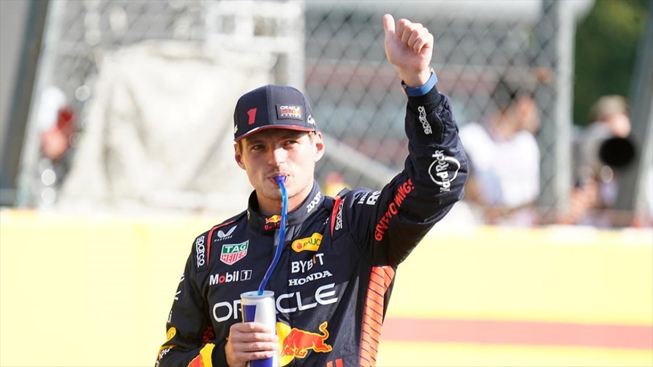 Verstappen, F1 tarihine geçti