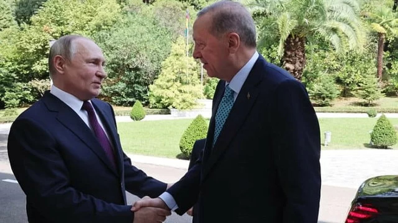 Rusya Devlet Başkanı Putin, Cumhurbaşkanı Erdoğan'ı kapıda karşıladı