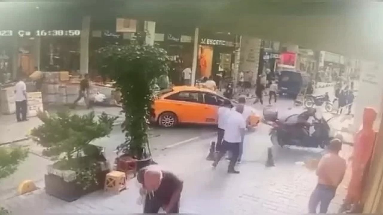 İstanbul Laleli`de çıkan yol verme tartışmasında taksici vuruldu!