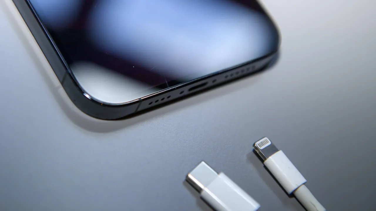 USB-C Apple’a pahalıya patladı!