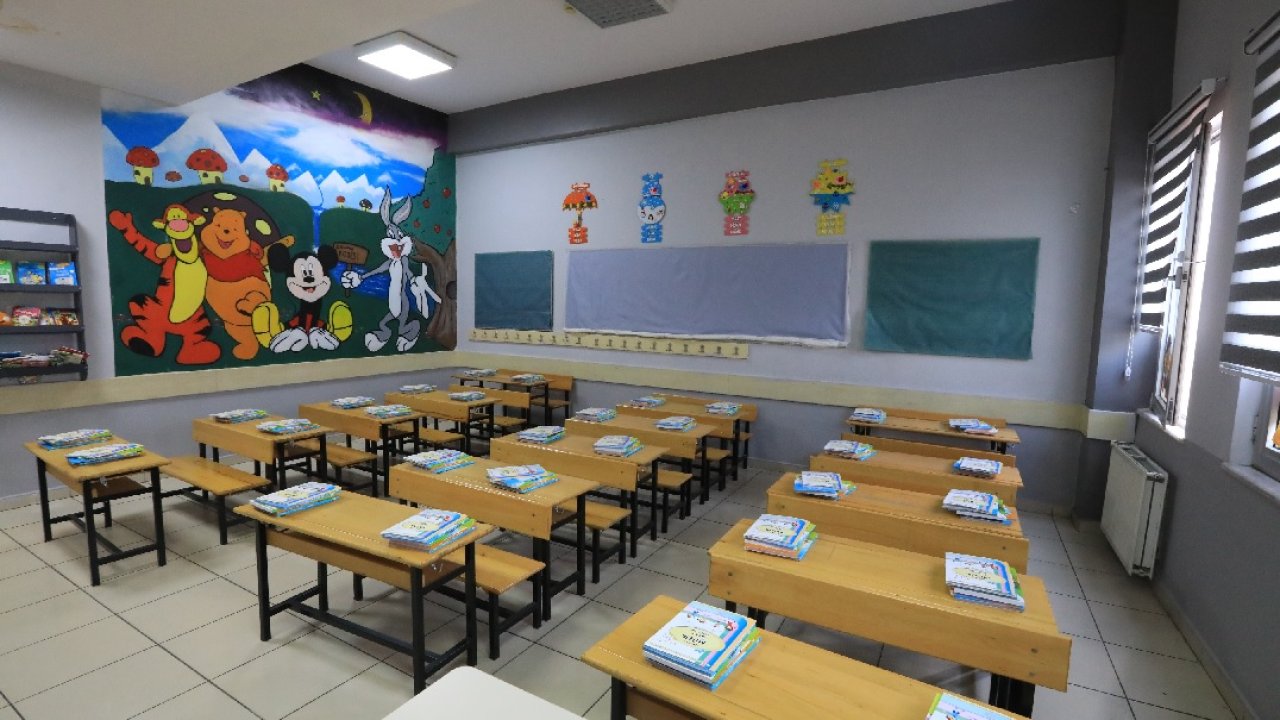 Başakşehir'de okullar yeni eğitim dönemine hazır