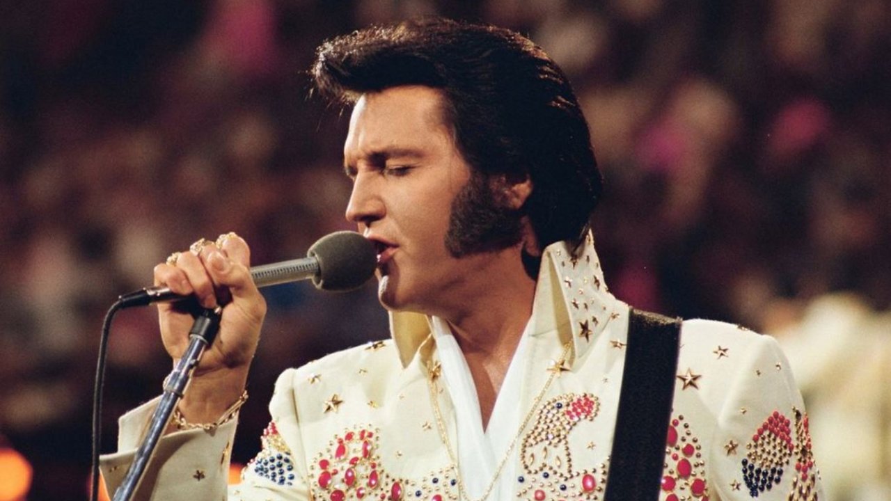 Elvis Presley kimdir?