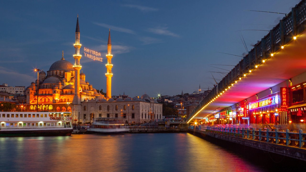 İstanbul'a ilk 8 ayda kaç turist geldi?
