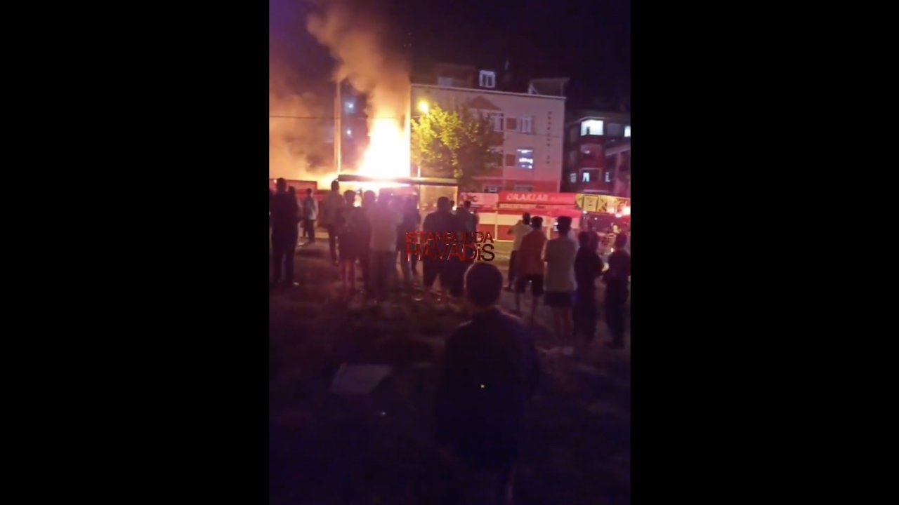 Başakşehir'de yangın çıktı!