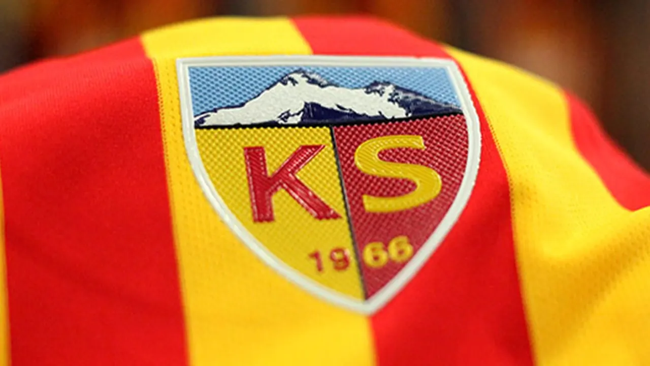 Kayserispor 5 futbolcuyu renklerine bağladı