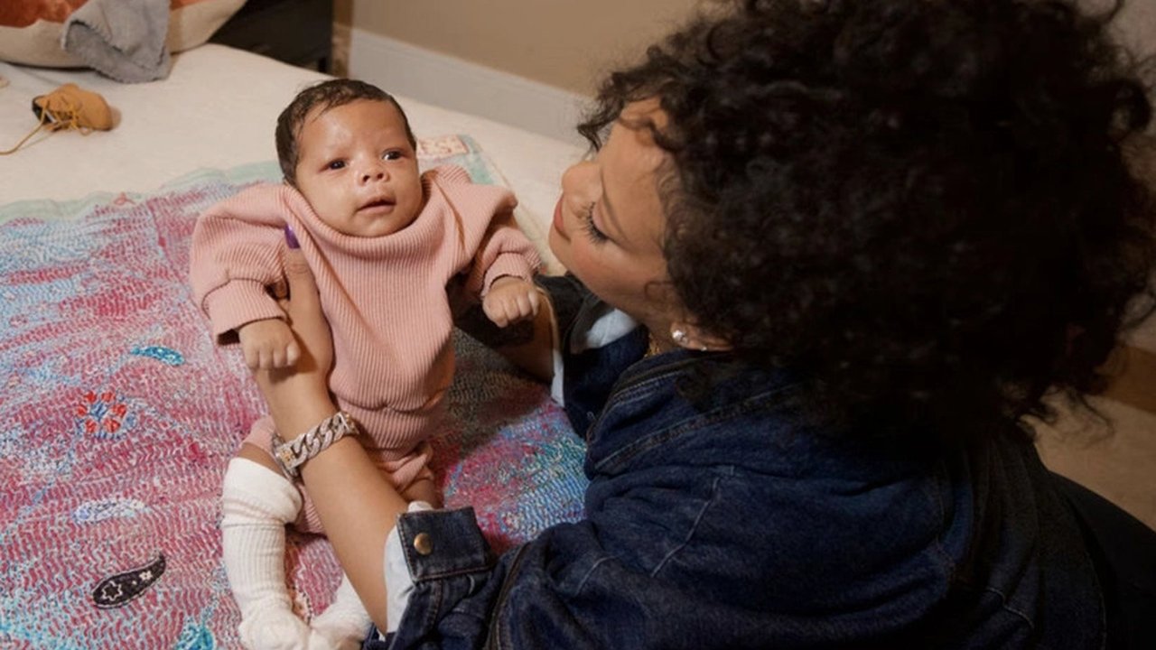 Rihanna'nın ikinci bebeğinin ismi "İsyan Gül"