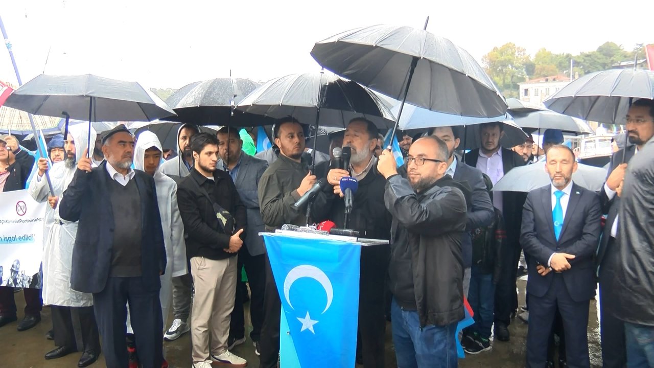 Uygur Türkleri'nden Çin protestosu