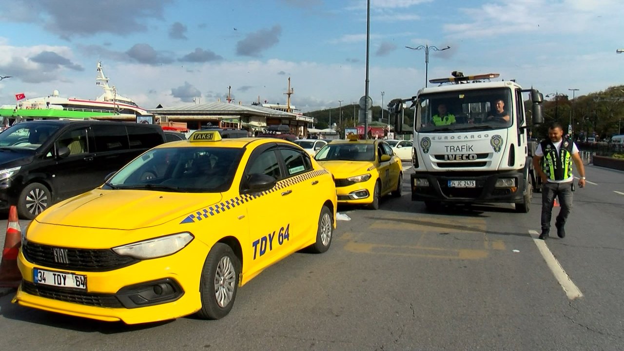 Kısa mesafeye fahiş fiyat isteyen taksicilere ceza yağdı: 'Tahmini tutar söyledik'