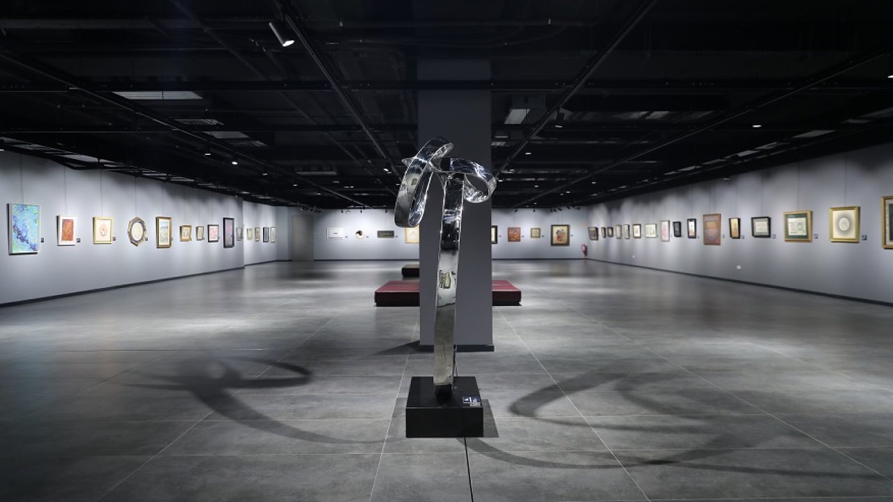 70 usta sanatçıya ait 70 eser: Şehrin Sanatçıları Sergisi kapılarını açtı