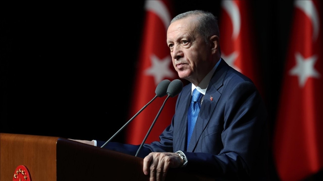 Cumhurbaşkanı Erdoğan: Üniversitelerimizin yasaklarla anılmasına müsaade etmeyeceğiz