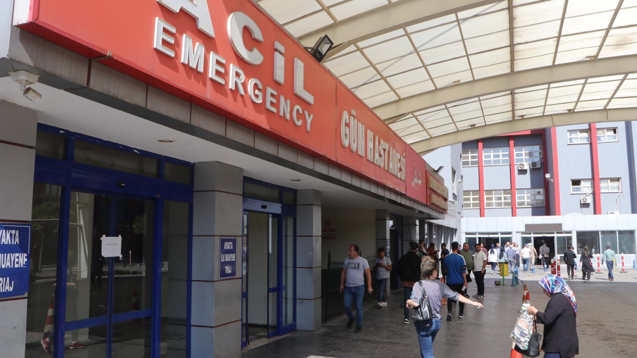 Acil serviste panik anları: Hastalar tahliye edildi