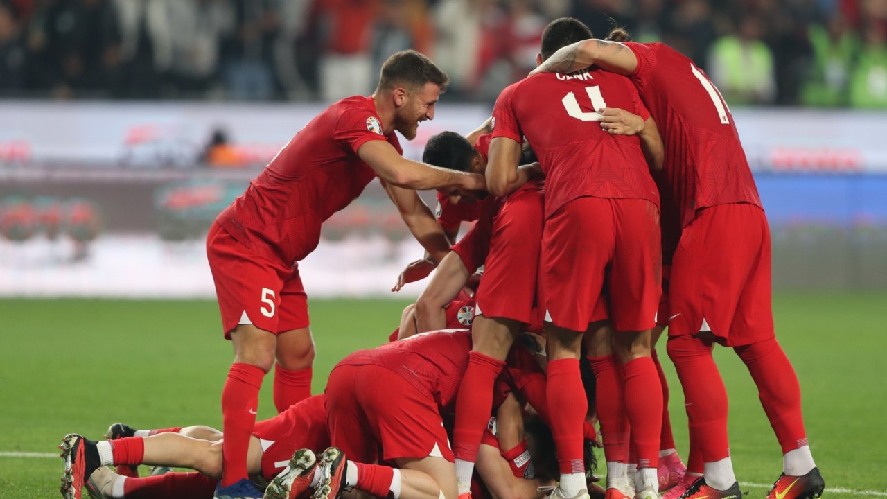 Türkiye - Letonya maçı 4-0 Türkiye'nin üstünlüğüyle bitti