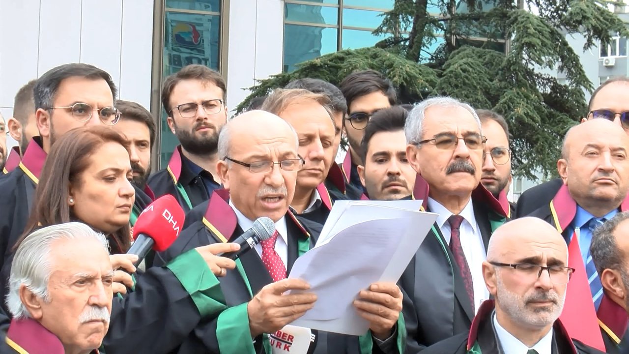 Avukatlar konsolosluk önünde Gazze'deki saldırıları protesto etti