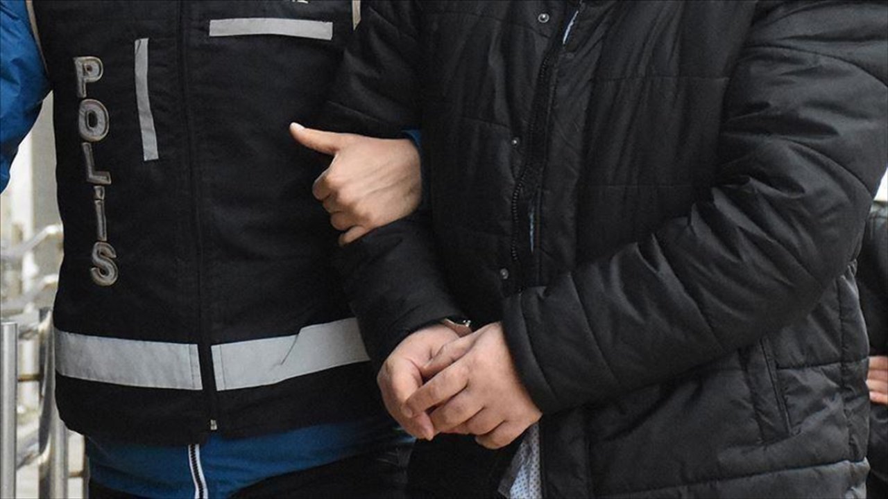İstanbul'da FETÖ operasyonu: 21 şüpheli yakalandı