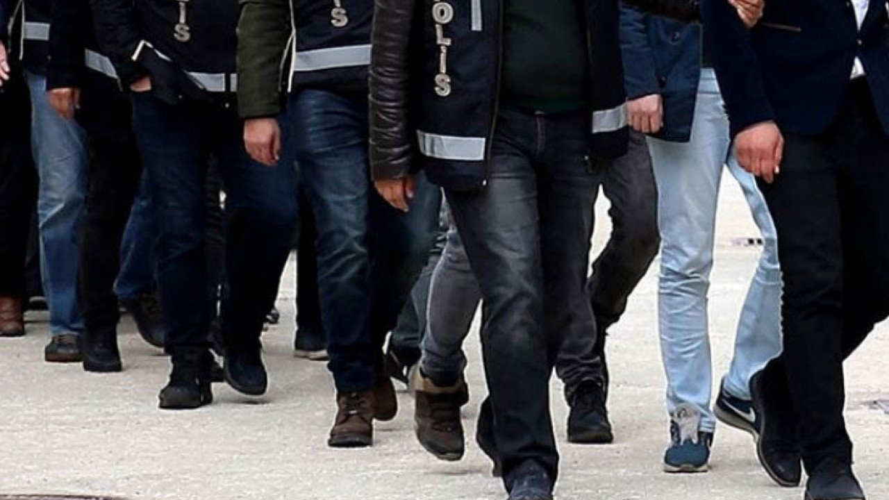 4 ilde FETÖ'nün 'mahrem' yapılanmasına operasyon: 12 gözaltı kararı